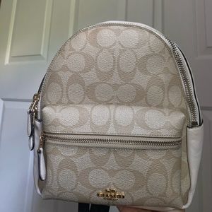 Mini coach back pack